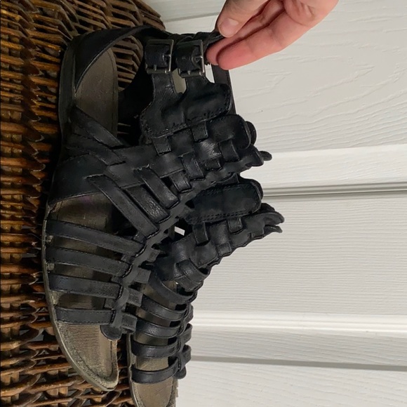 Blowfish strappy gladiator sandals - Picture 4 of 6